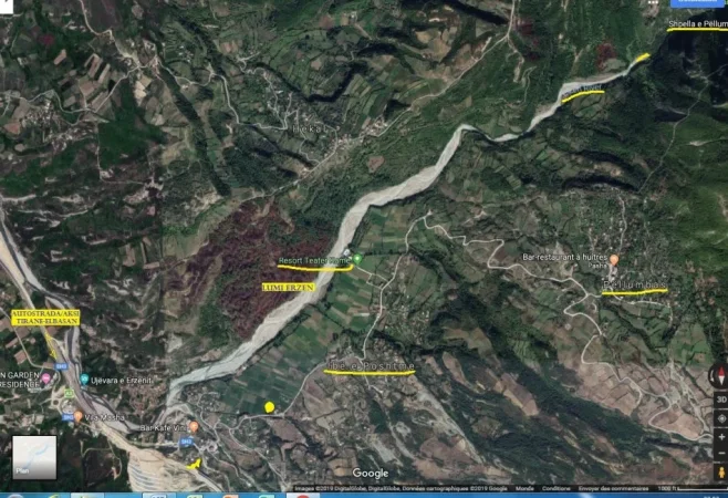 Shitet Toke, në Ibën e Poshtme, 500m nga aksi rrugës nacionale Tiranë-Elbasan, 17-km nga Tirana, Sipërfaqe 4'700m², Çmimi 85€/m2, nga Resort Teater Kame, 1.5-km dhe nga Shtegu i Shpellës së Pëllumbasit / Gryka Skorantës 5-km. Tiranë