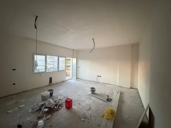 Tirane, shitet apartament 1+1+Ballkon Kati 3, 80 m² 144.000 € (FARKE)