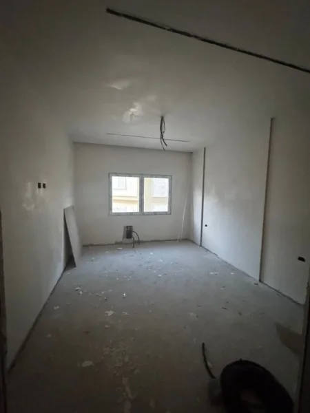 Tirane, shitet apartament 1+1+Ballkon Kati 3, 80 m² 144.000 € (FARKE)