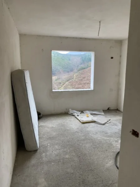 Tirane, shitet apartament 1+1 Kati 4, 74 m² 54.000 € (Fresk(Thesari))