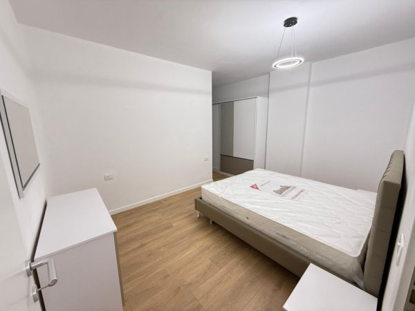 Tirane, jepet me qera apartament 2+1 Kati 5, 90 m² 650 € (rruga xhanfize keko)