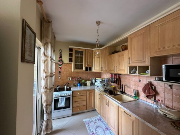 Tirane, shitet apartament 1+1+Ballkon Kati 7, 80 m² 220.000 € (RRUGA E ELBASANIT)