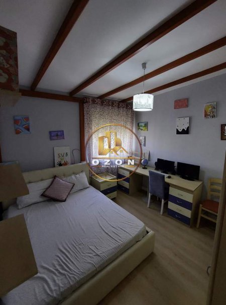 Tirane, jepet me qera apartament 3+1+A+BLK Kati 6, 140 m² 700 Euro (RRUGA E BARRIKADAVE)