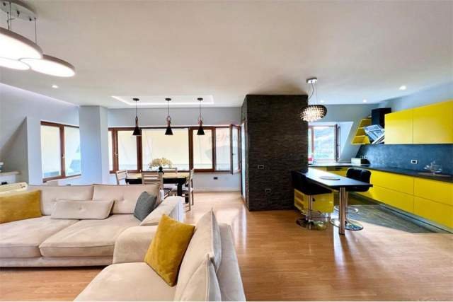 Tirane, shitet apartament 2+1+BLK Kati 6, 115 m² 180.000 Euro (Liqeni i Tiranes)