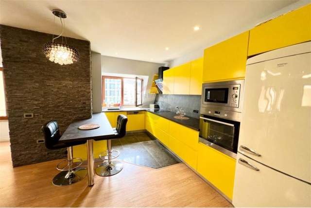 Tirane, shitet apartament 2+1+BLK Kati 6, 115 m² 180.000 Euro (Liqeni i Tiranes)