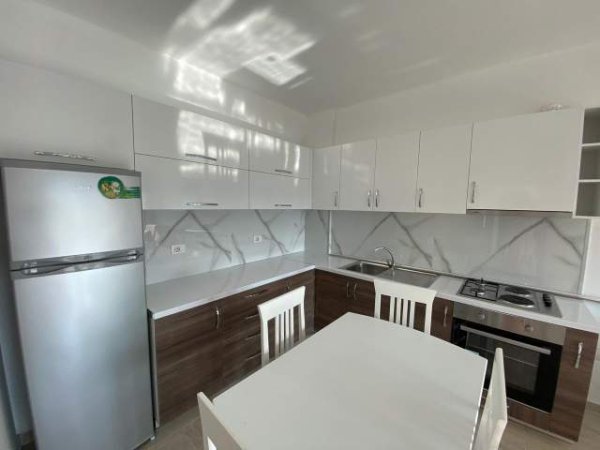 Apartament 2+1 me qira ne Don Bosko 450 Euro