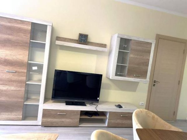 Tirane, jepet me qera apartament Kati 6, 70 m² 400 Euro