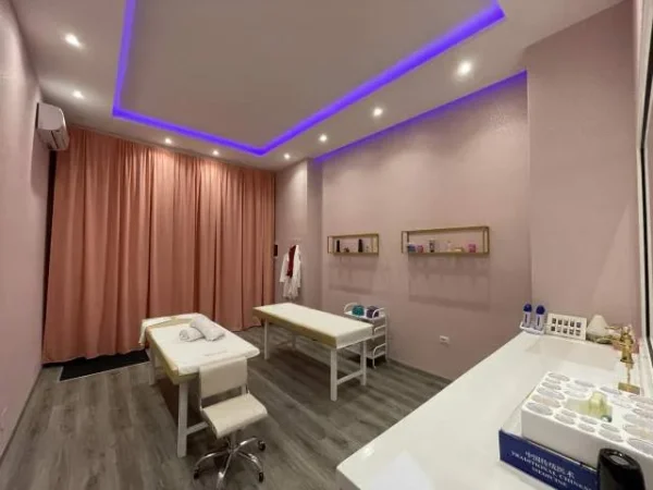 Tirane, Shitet biznes estetike / parukerie 6.500 Euro (Frederik Shiroka)