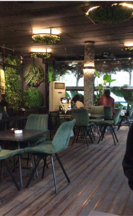 Tirane, shitet bar-kafe Kati 0, 273 m² 350.000 Euro (klani)