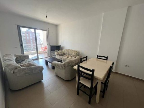 Tirane, jepet me qera apartament 2+1+BLK Kati 6, 89 m² 280 Euro