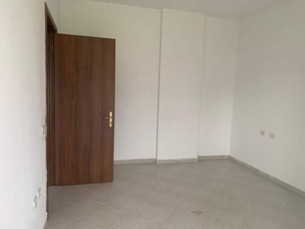 Tirane, shes apartament 1+1+BLK Kati 6, 75 m² 65.000 Euro