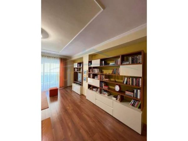 Tirane, jepet me qera apartament 2+1+BLK Kati 4, 136 m² 1.300 Euro (Vaso Pasha)