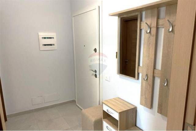Tirane, jepet me qera apartament 1+1+BLK Kati 6, 61 m² 450 Euro (Rruga e Dibres)