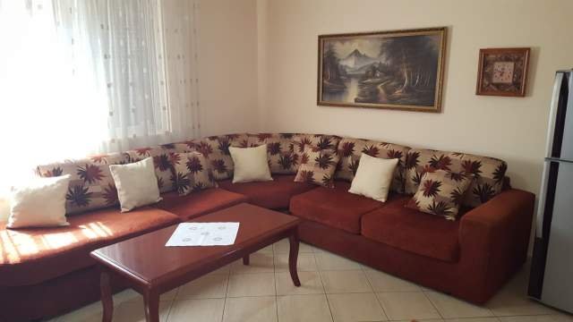Tirane, jepet me qera apartament 1+1+BLK Kati 5, 60 m² 35.000 Leke (Rruga Osman Myderizi)