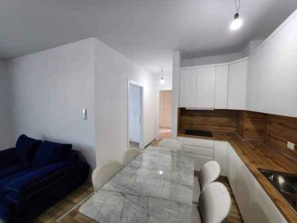 Tirane, jepet me qera apartament 2+1+BLK Kati 2, 85 m² 550 Euro (unaza e re)