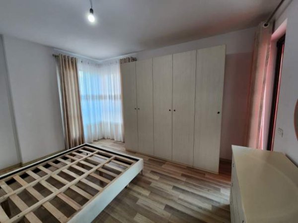 Tirane, jepet me qera apartament 2+1+BLK Kati 2, 85 m² 550 Euro (unaza e re)