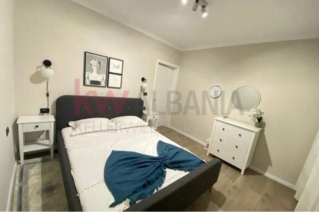 Tirane, ofert apartament 2+1+BLK Kati 3, 100 m² 550 Euro (Rruga e Durresit)