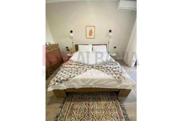 Tirane, ofert apartament 2+1+BLK Kati 3, 100 m² 550 Euro (Rruga e Durresit)