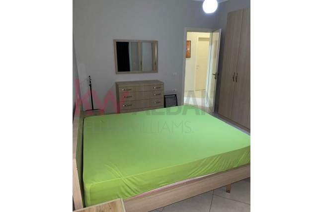 Tirane, jepet me qera apartament 2+1+BLK Kati 1, 450 Euro (Rruga Selita e Vjeter)