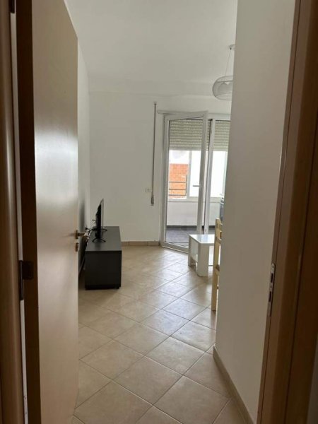 Tirane, jepet me qera apartament 1+1+BLK Kati 3, 67 m² 350 Euro (Kodra e diellit)