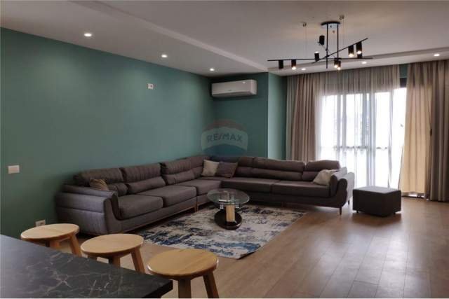 Tirane, jepet me qera Vile 2+1+BLK Kati 3, 150 m² 650 Euro (Don Bosko)
