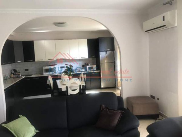 Tirane, jepet me qera apartament 2+1+A+BLK Kati 2, 100 m² 450 Euro (Vasil Shanto)