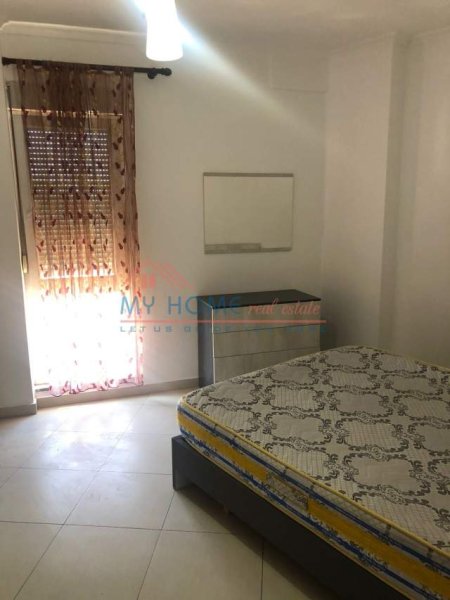 Tirane, jepet me qera apartament 1+1+BLK Kati 4, 72 m² 350 Euro (XhaNfize Keko)