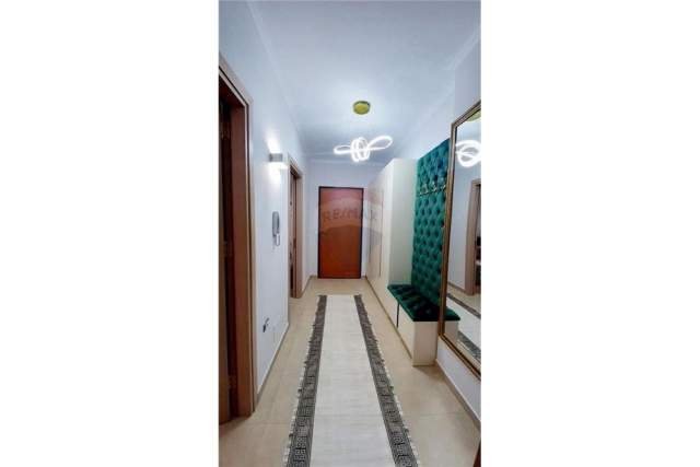 Tirane, jepet me qera apartament 1+1+BLK Kati 3, 65 m² 400 Euro (Tregu i Madh)