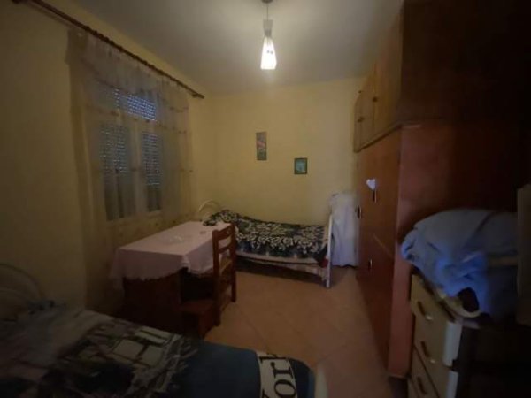 Tirane, ofert shtepi 2 Katshe Kati 2, 1.000 m² 165.000 Euro (Te treshi)