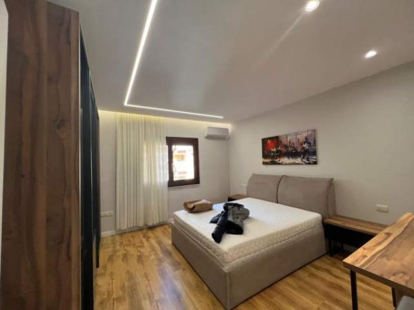 Tirane, jepet me qera apartament 1+1+BLK Kati 4, 76 m² 550 Euro