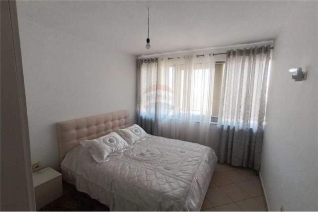 Tirane, jepet me qera apartament 3+1+A+BLK Kati 6, 120 m² 600 Euro (Rr. Kavajes)