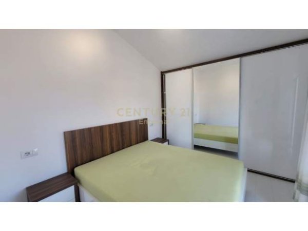 Tirane, jepet me qera apartament 1+1 Kati 8, 500 Euro (21 dhjetori)
