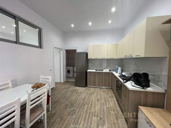 Tirane, jepet me qera apartament 1+1+BLK Kati 0, 51 m² 400 Euro (Rruga Peti)