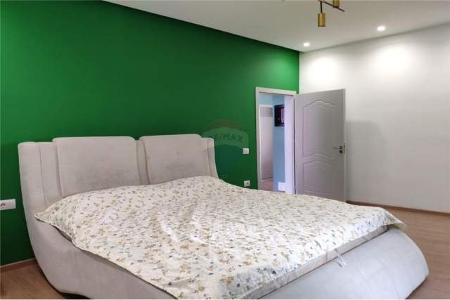 Tirane, jepet me qera apartament 2+1+BLK Kati 3, 150 m² 500 Euro (Jordan Misja)