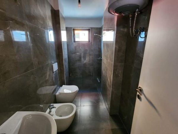 Tirane, jap me qera apartament 2+1+BLK Kati 2, 107 m² 550 Euro (unaza e re)