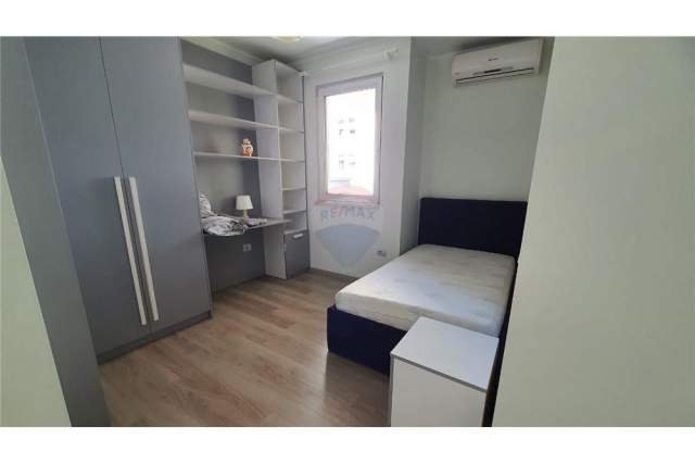 Tirane, jepet me qera apartament 3+1+A+BLK Kati 2, 124 m² 1.500 Euro (Blloku)