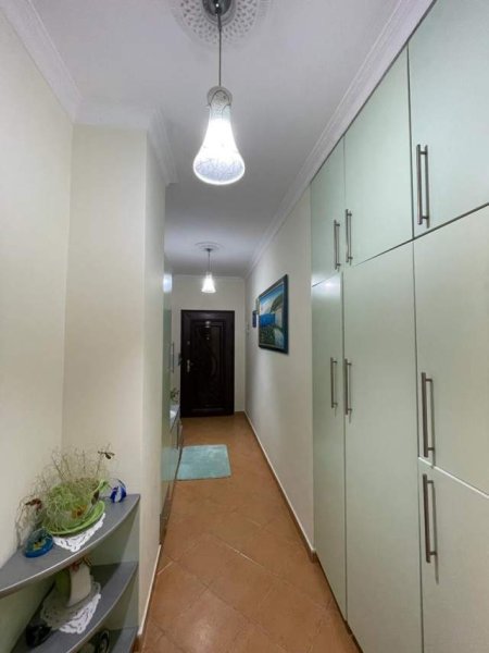 Tirane, jepet me qera apartament 2+1+BLK Kati 4, 95 m² 500 Euro (Don Bosko)