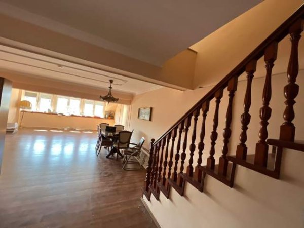 Tirane, shitet apartament 4+1+BLK 285 m²  (bllok)