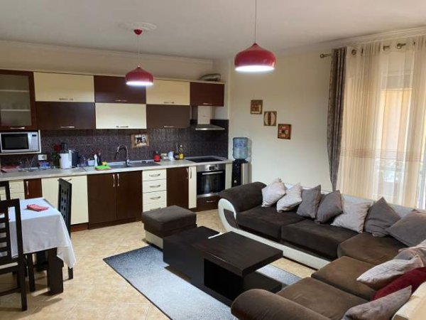 Tirane, jepet me qera apartament 2+1+BLK Kati 3, 100 m² 400 Euro (BRRYLI)