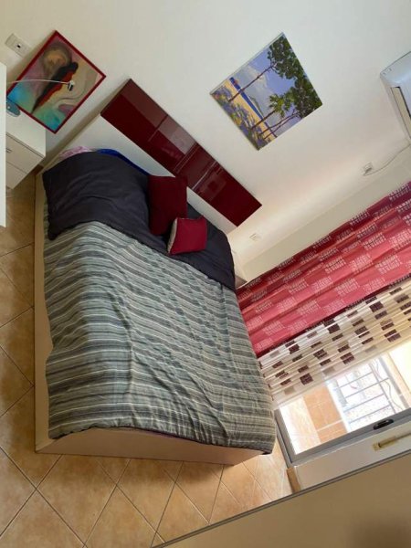 Tirane, jepet me qera apartament 2+1+BLK Kati 3, 100 m² 400 Euro (BRRYLI)