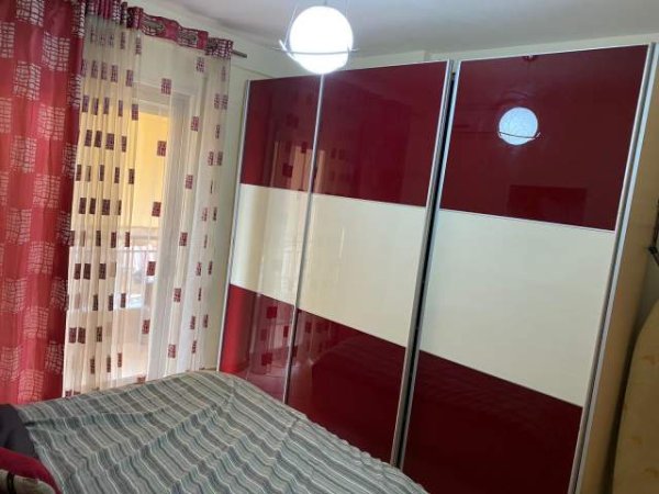 Tirane, jepet me qera apartament 2+1+BLK Kati 3, 100 m² 400 Euro (BRRYLI)