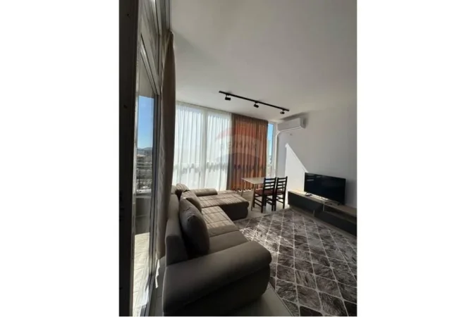 Tirane, jepet me qera apartament 1+1+Ballkon Kati 6, 61 m² 550 € (BULEVARDI I RI)
