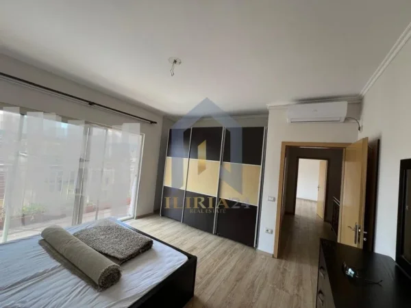 Tirane, shes 3+1+Aneks+Ballkon Kati 5, 140 m² 160.000 € ("Mihal Grameno")
