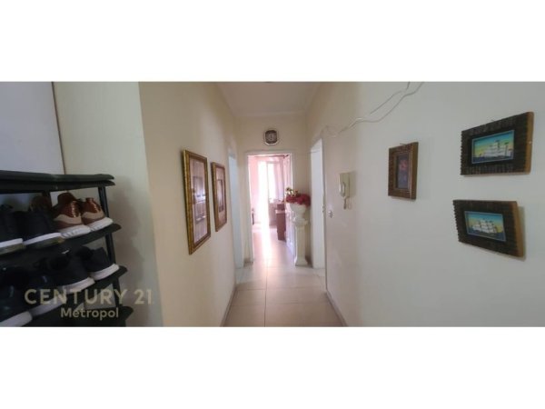 Tirane, shitet apartament 2+1+Ballkon Kati 6, 110 m² 221.300 € (Komuna Parisit)