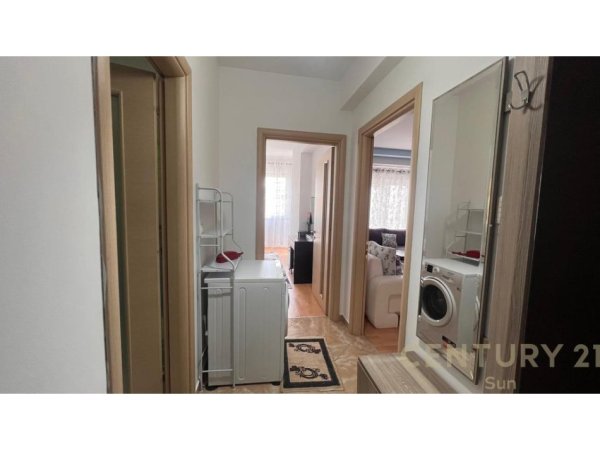 Tirane, jepet me qera apartament 2+1 Kati 5, 110 m² 450 € (ASTIRI)