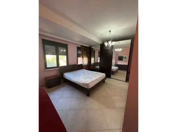 0683487469  Tirane, jepet me qera apartament 3+1+Aneks+Ballkon Kati 2, 125 m² 800 € (Rruga e Bogdaneve)