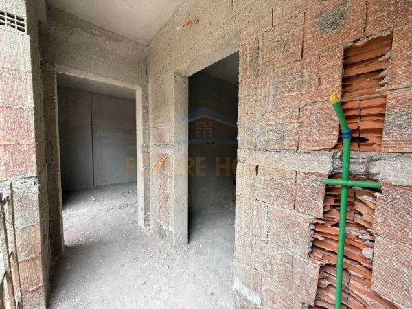 Tirane, shitet apartament 1+1 Kati 3, 60 m² 82.000 € (Dogana)
