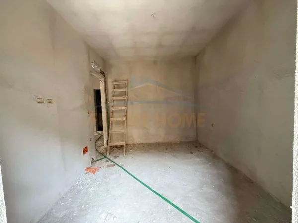 Tirane, shitet apartament 1+1 Kati 3, 60 m² 82.000 € (Dogana)