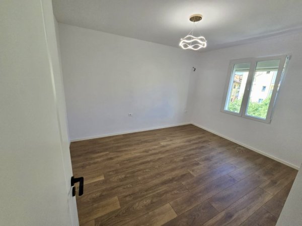 Tirane, shitet apartament 2+1+Aneks+Ballkon Kati 4, 75 m² 185.000 € (Myslym Shyri)