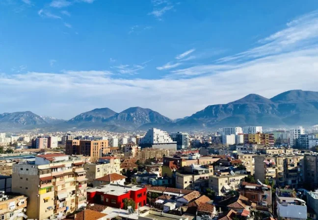 Tirane, shitet apartament 2+1+Aneks+Ballkon Kati 8, 91 m² 205.000 € (Dibres afer Viles Gold)